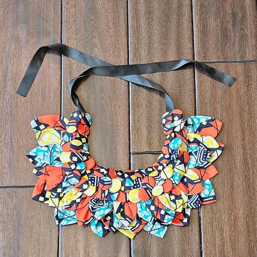 Necklace shoulder cover